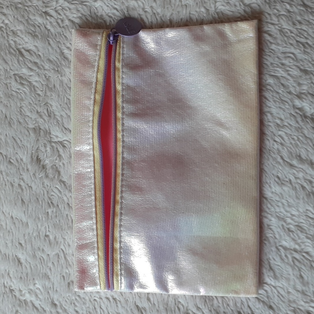 3 for $10.  Ipsy small bag.  September 2022